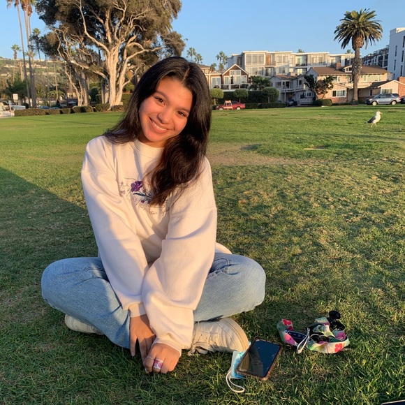 Meet your Posher, Samantha - Picture 2 of 2